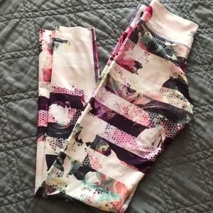 JIVA leggings size S EUC